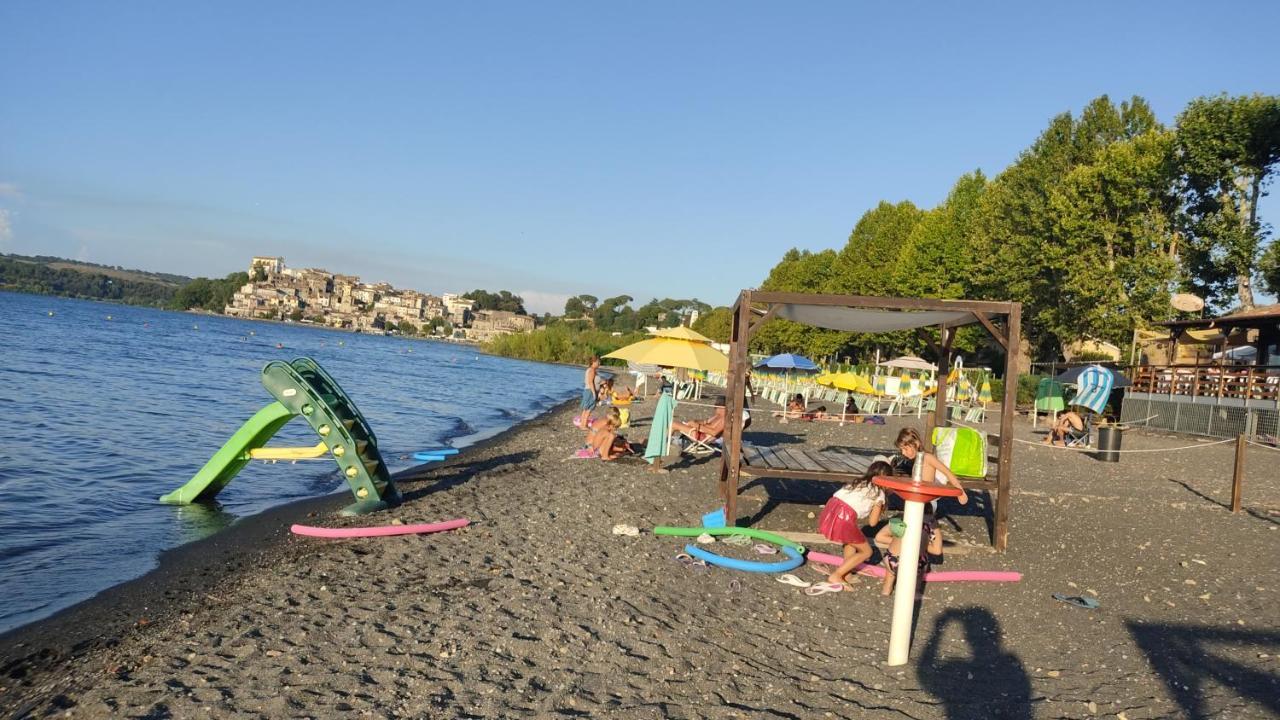 Ferienwohnung Iride Sul Lago 1 Via Principessa Jolanda 10-Piazza Del Molo Anguillara Sabazia Exterior foto